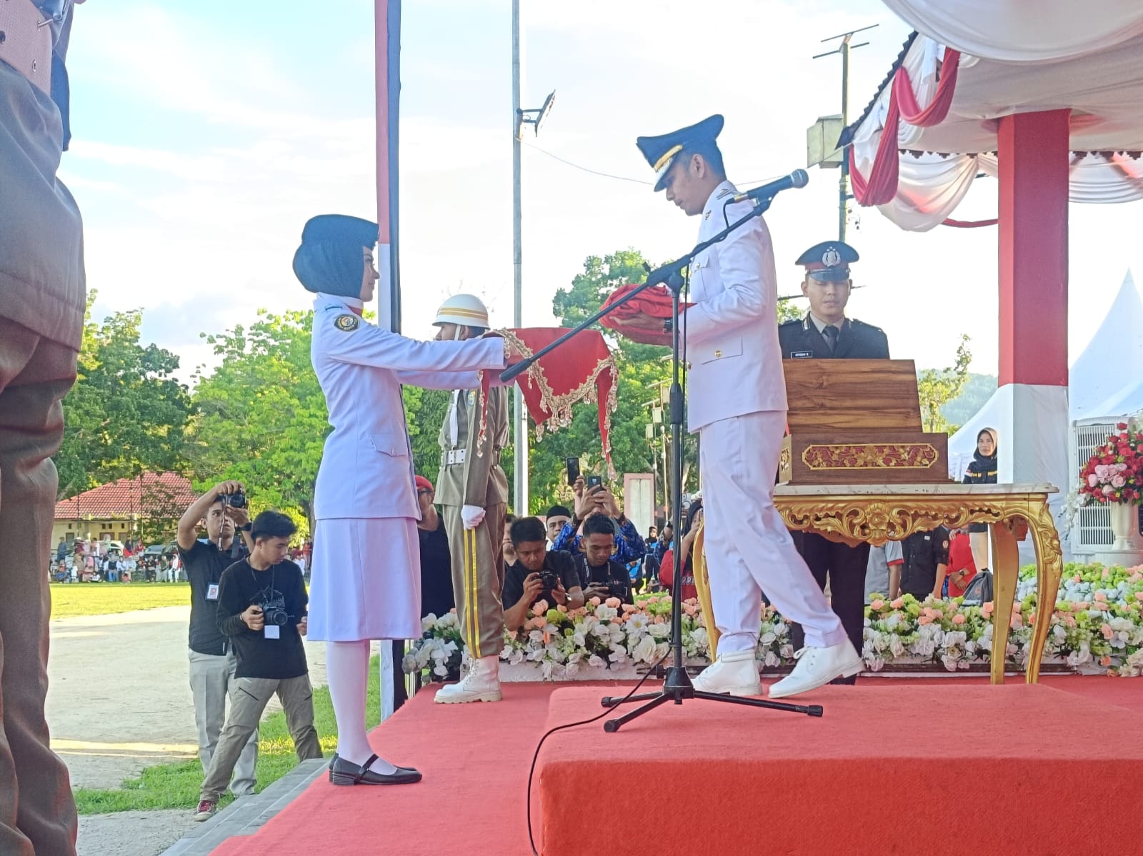 gambar berita